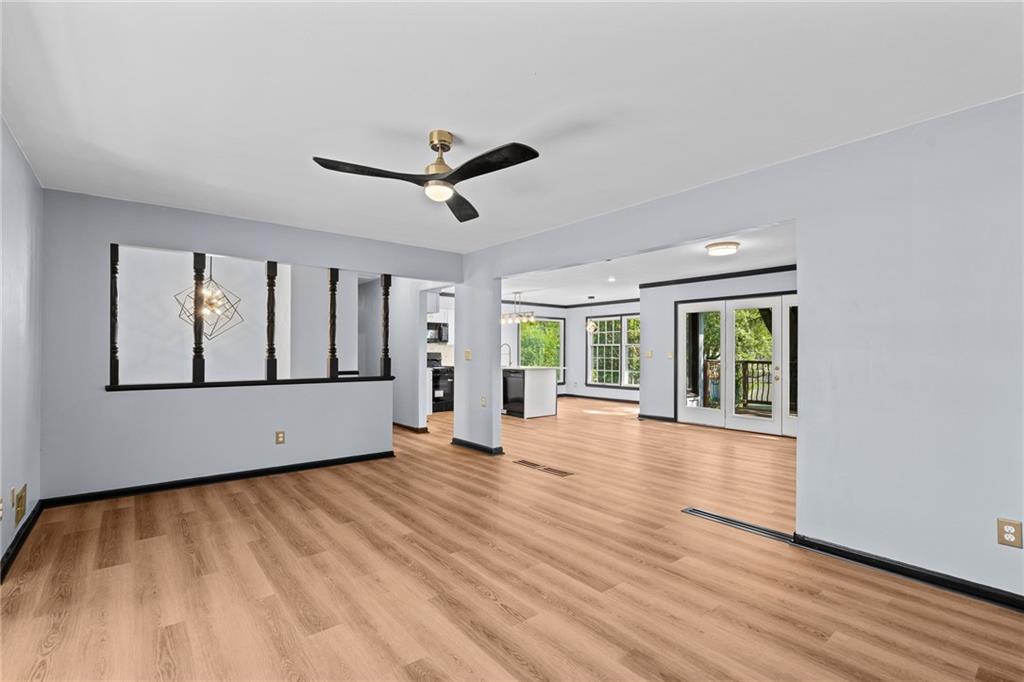 Photo 4 of 6809 Lakeshore Drive