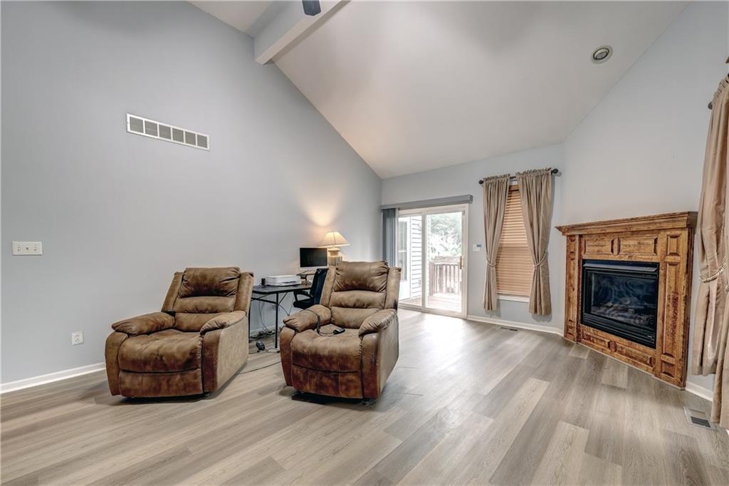 Photo 3 of 1516 NW Primrose Lane