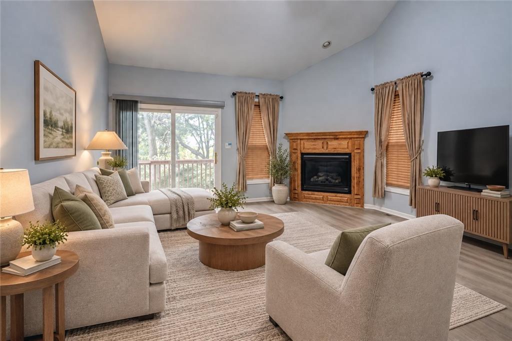 Photo 4 of 1516 NW Primrose Lane
