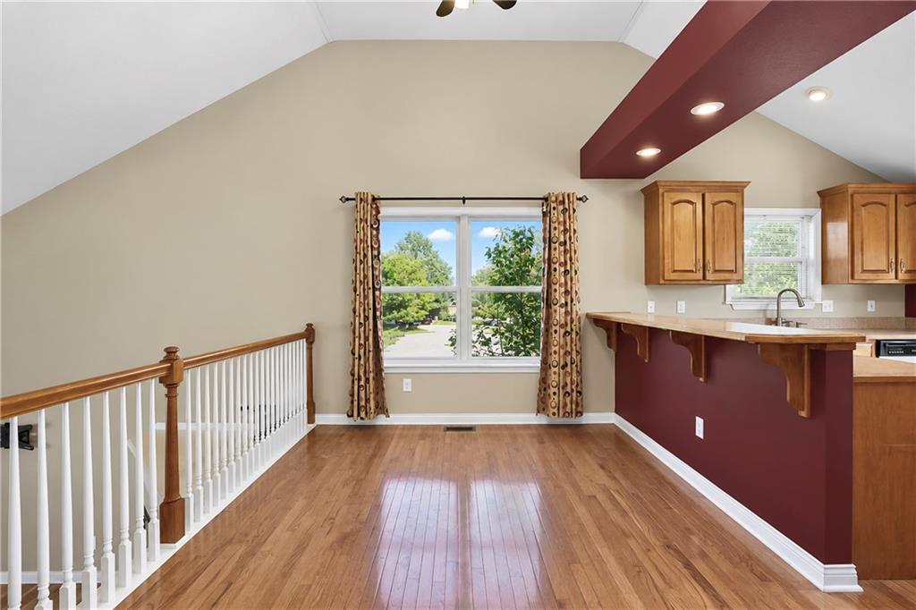 Photo 7 of 204 Thomas Circle