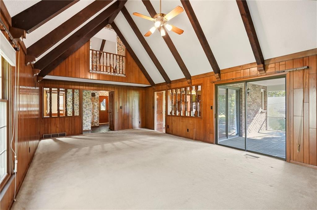 Photo 6 of 508 NW Golfview Drive