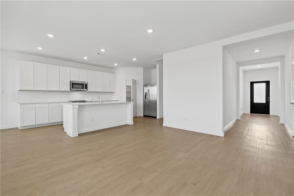 Photo 3 of 22535 W 214th Street