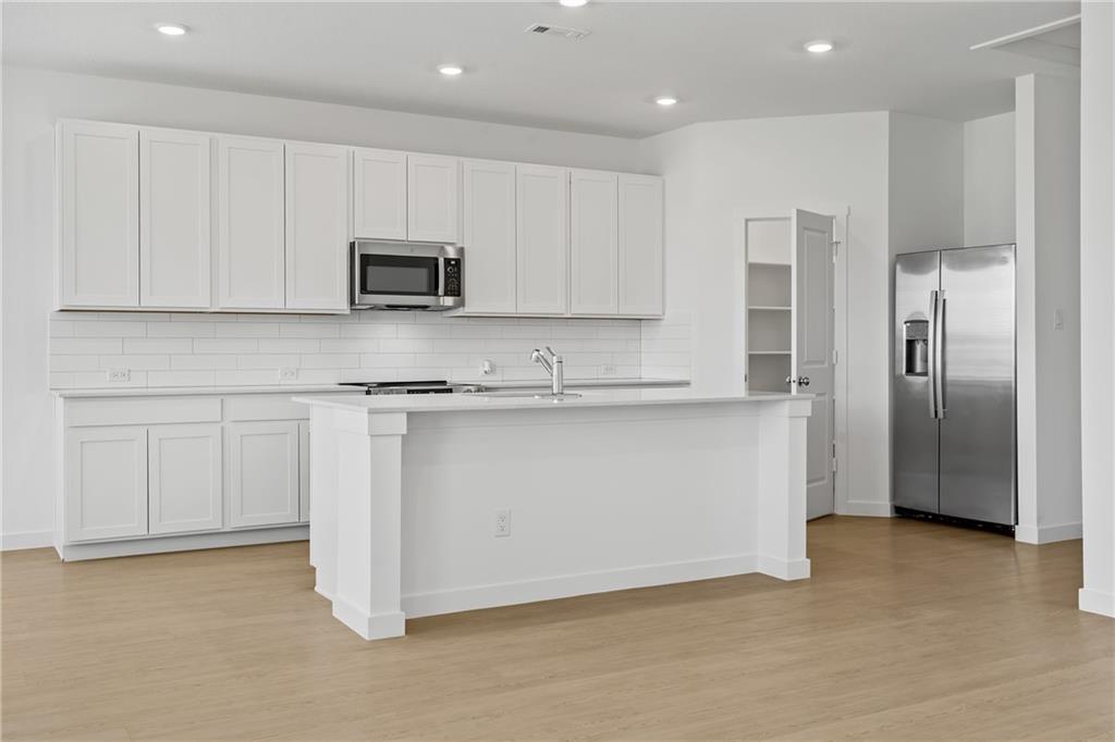 Photo 4 of 22535 W 214th Street