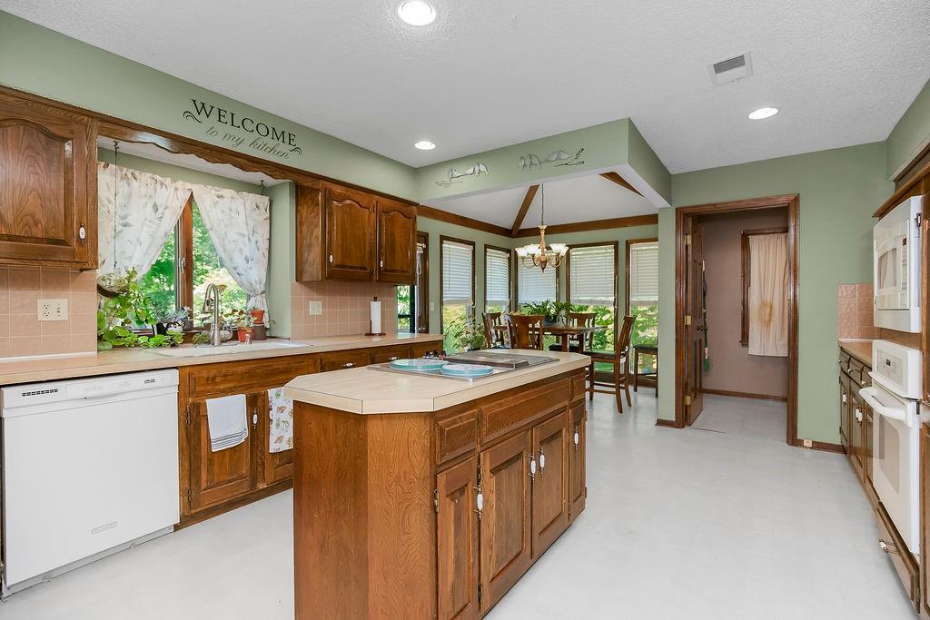 Photo 7 of 4408 NW Normandy Lane