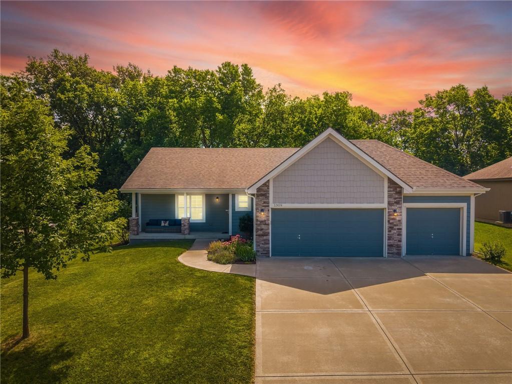 Photo of 1309 Regency Drive