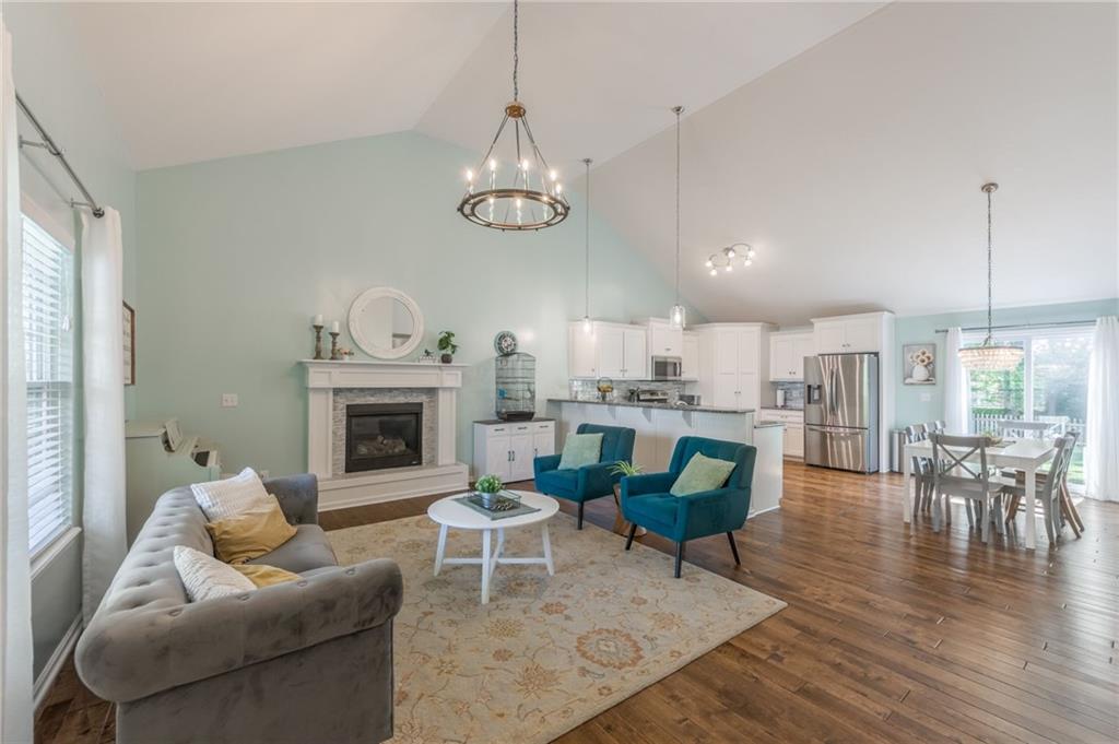 Photo 2 of 1309 Regency Drive