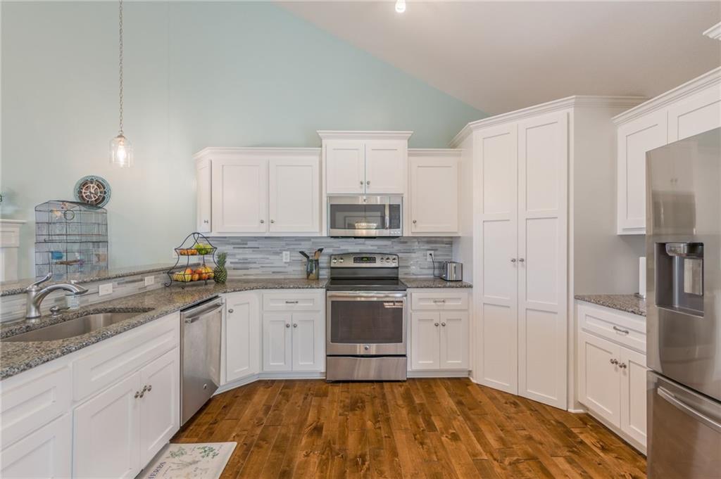 Photo 7 of 1309 Regency Drive