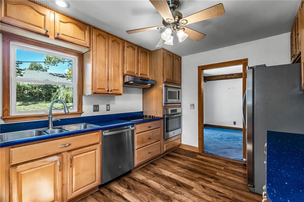 Photo 2 of 5530 N Spruce Avenue