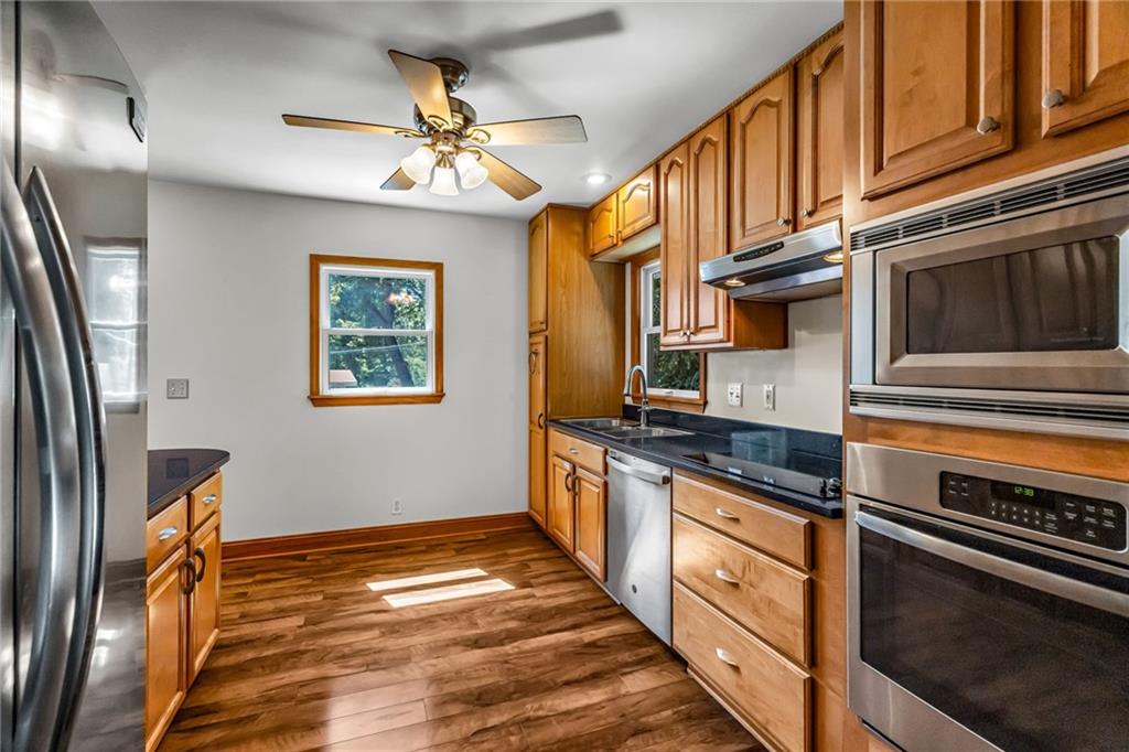 Photo 3 of 5530 N Spruce Avenue