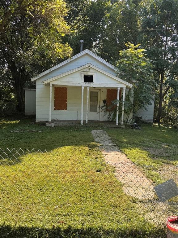 Photo of 8325 Brooklyn Avenue in Kansas City, MO