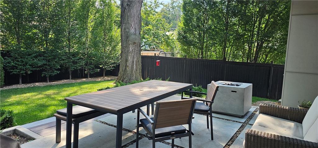 Photo 6 of 3521 W 73rd Street