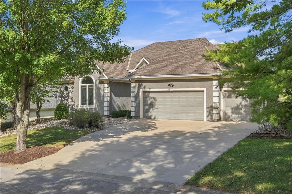 Photo 4 of 29451 Club Creek Drive