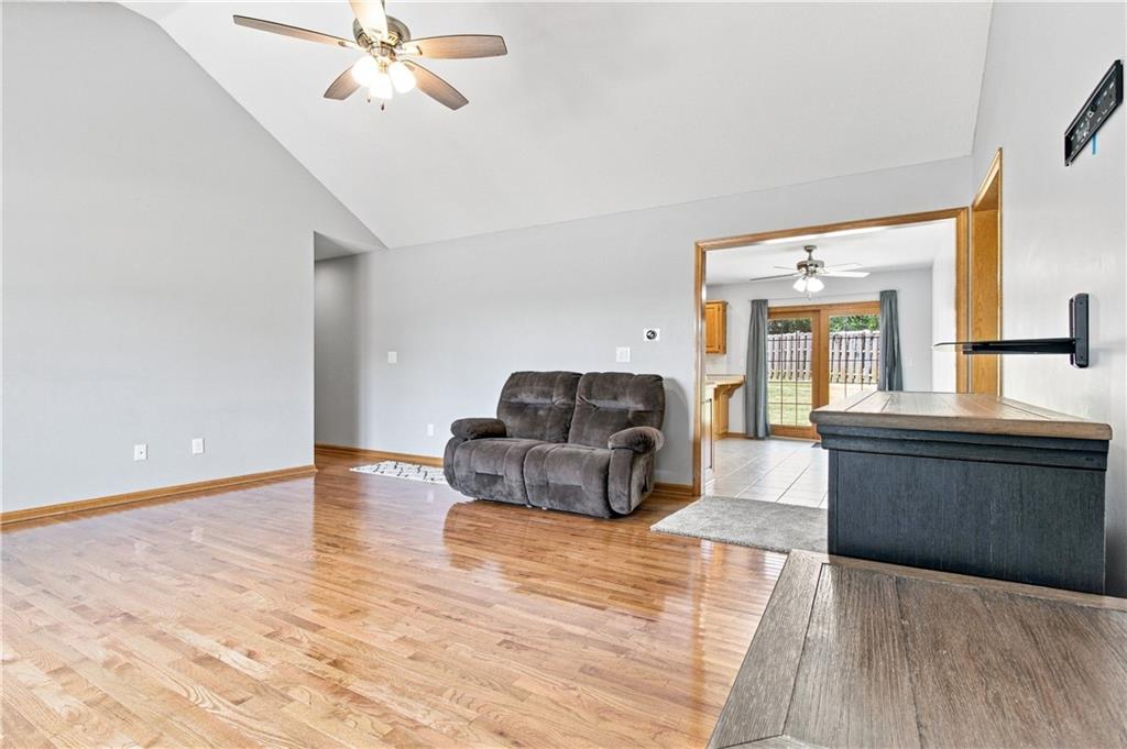 Photo 5 of 1595 Roanoke Court