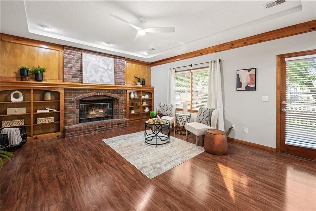 Photo 4 of 1042 E Millview Circle