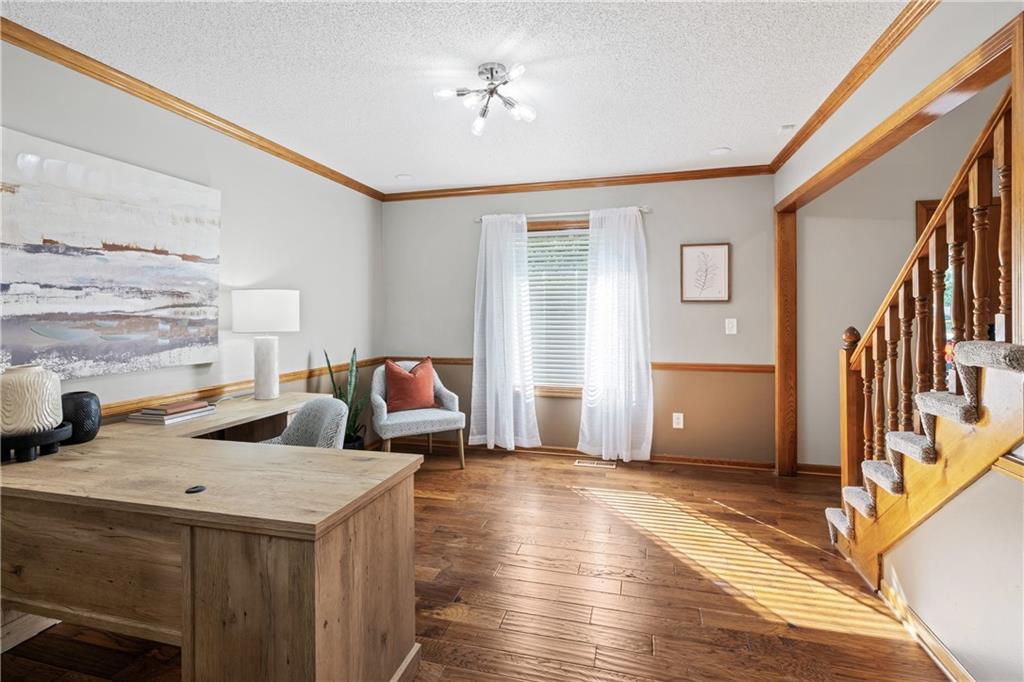 Photo 6 of 1042 E Millview Circle