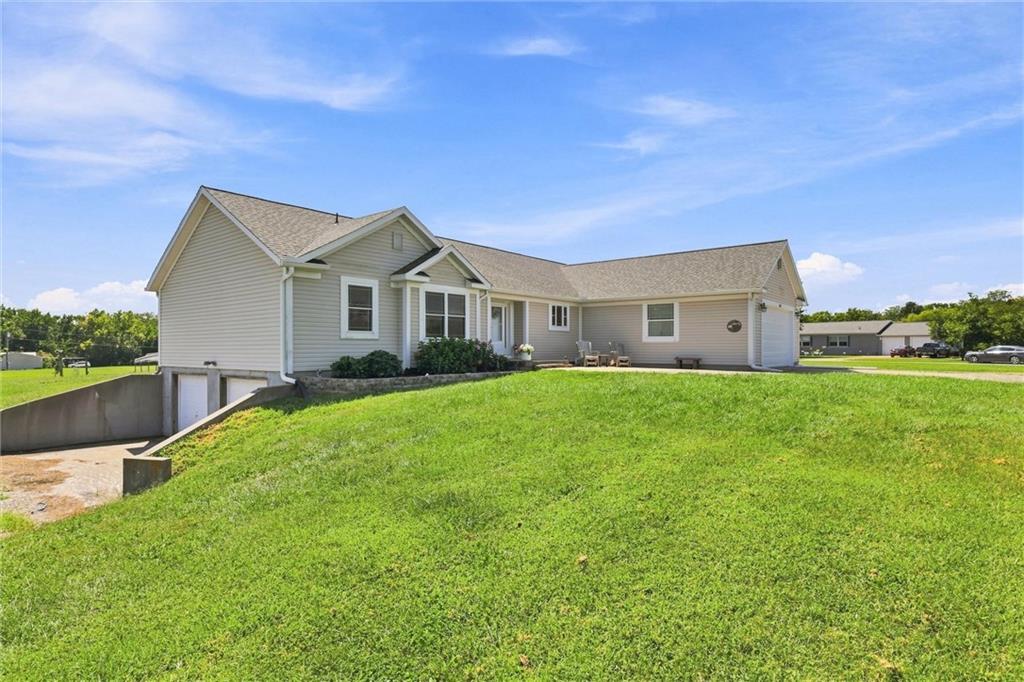 Photo 4 of 529 NW 1421st Road