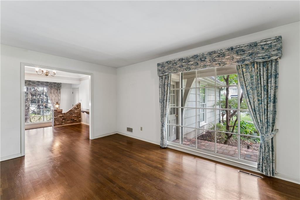 Photo 6 of 9312 Alhambra Street