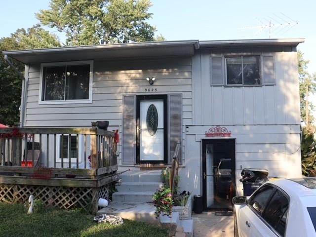 Photo 2 of 9625 Wallace Avenue