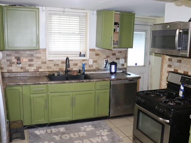 Photo 3 of 9625 Wallace Avenue