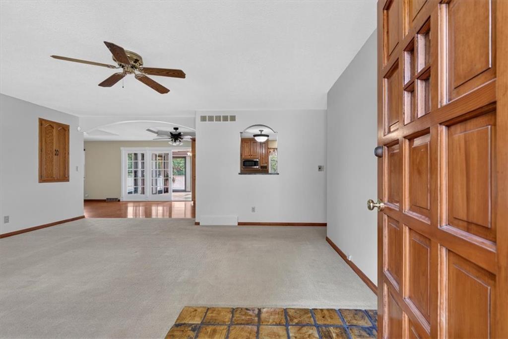 Photo 5 of 734 N Allen Road