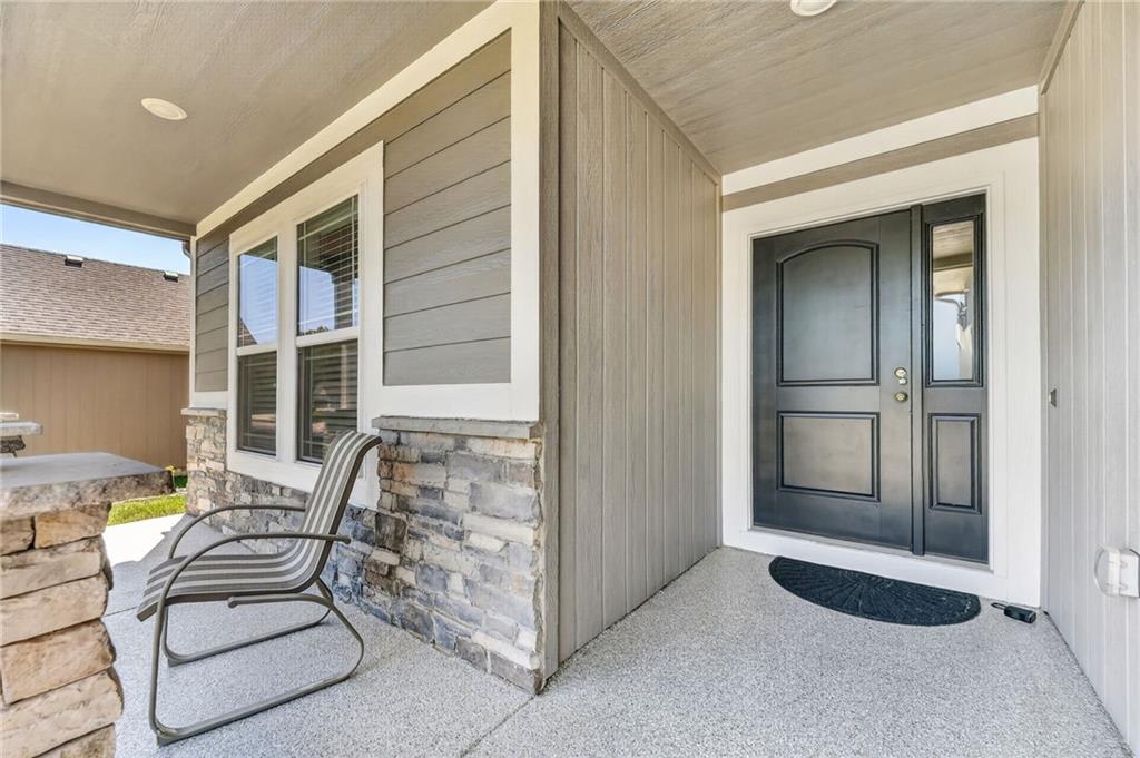 Photo 3 of 204 S Marimack Court