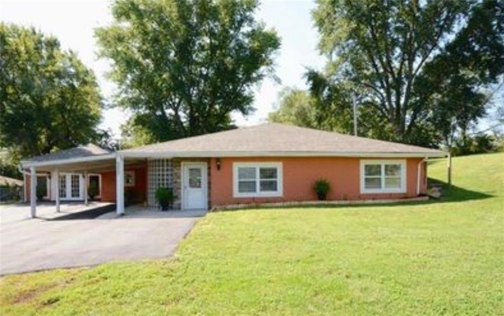 Photo of 6207 Leavenworth Road