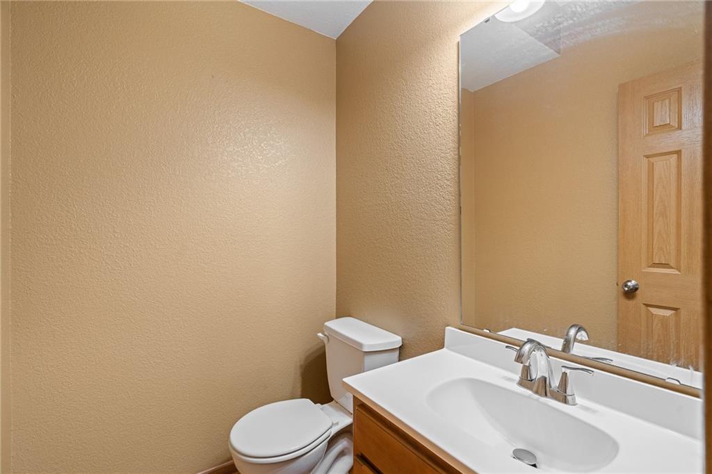 Photo 6 of 844 S Woodson Court