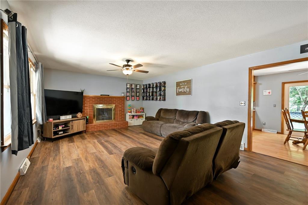 Photo 5 of 503 SW Maple Lane