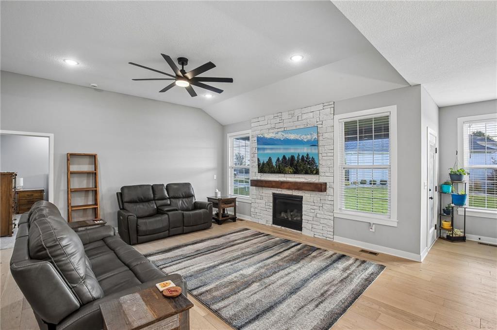 Photo 6 of 4391 Aspen Drive