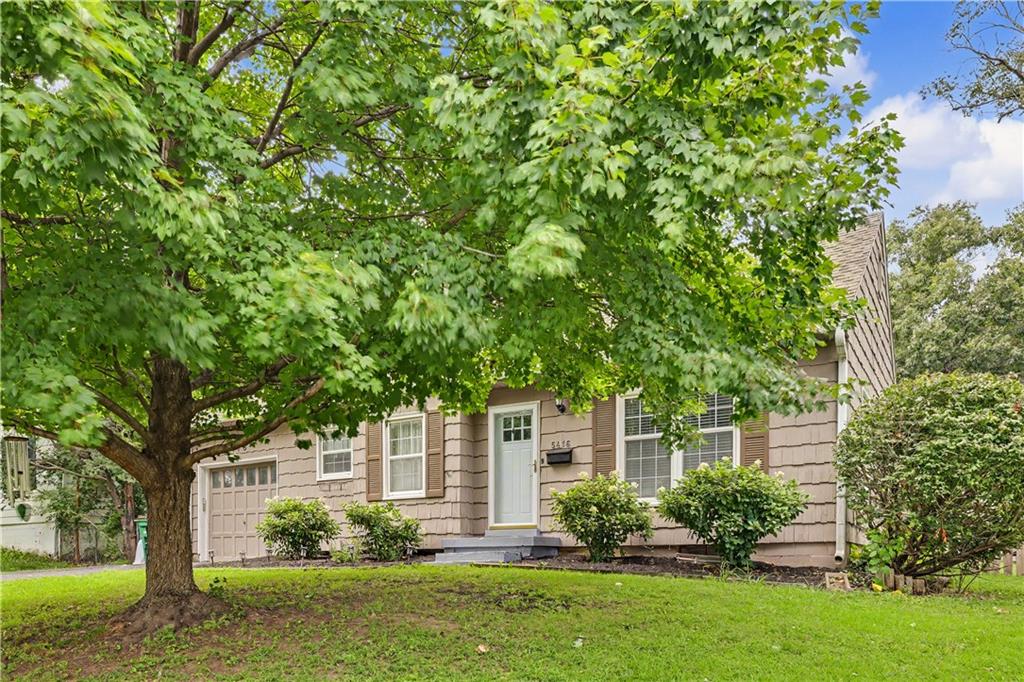 Photo 3 of 5416 W 51 Street