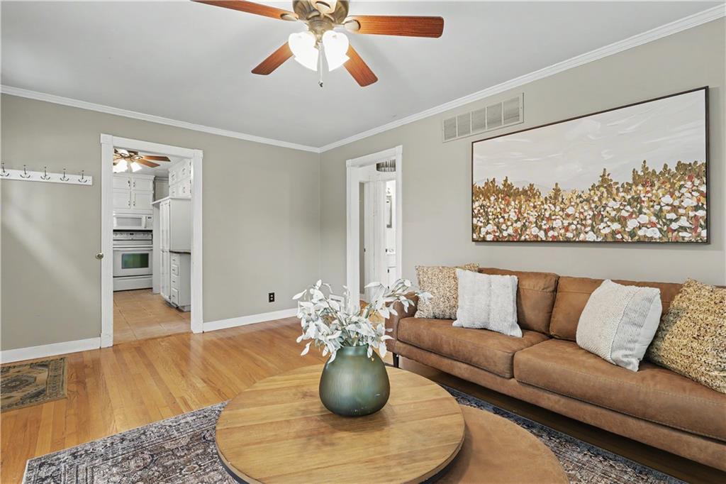 Photo 5 of 5416 W 51 Street