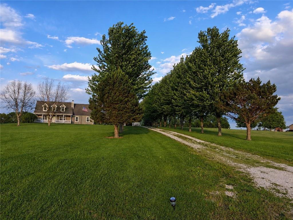 Photo of 865 NW 1901st Road in Lone Jack, MO