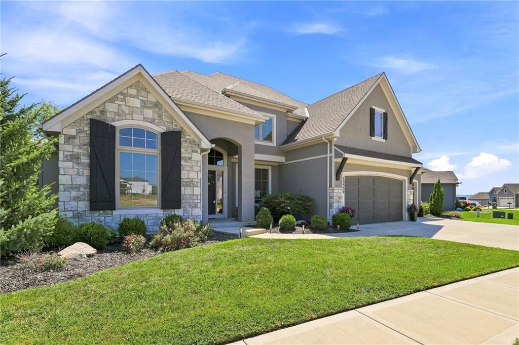 Photo 2 of 13559 Terrace Park Drive