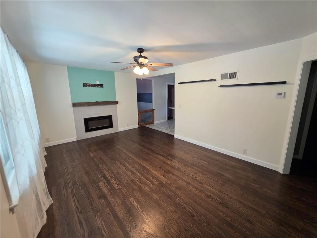 Photo 4 of 208 SW 5th Street