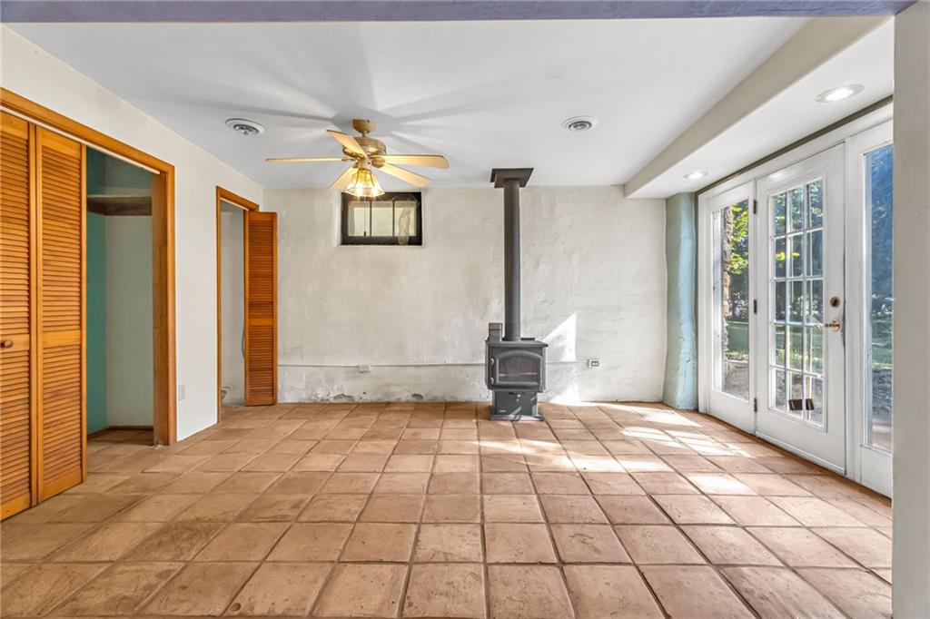 Photo 5 of 5400 Foster Street
