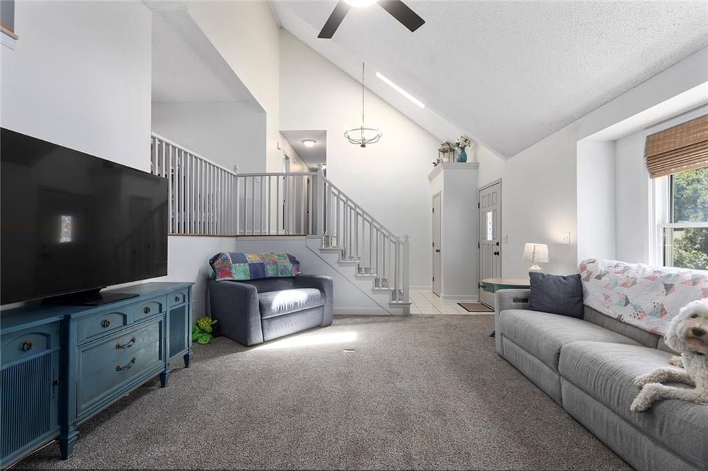 Photo 5 of 6505 N Beaman Avenue