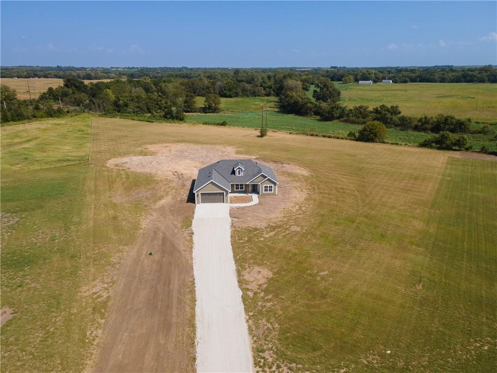 Photo 3 of 1153 SW 385th Road