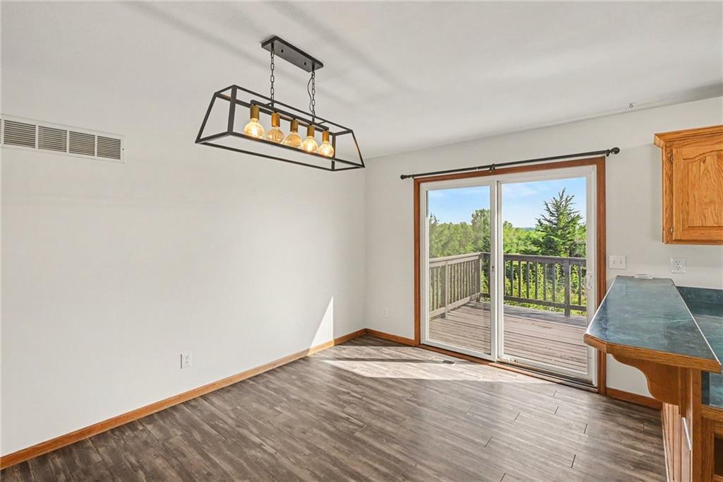 Photo 6 of 21051 Hemphill Road