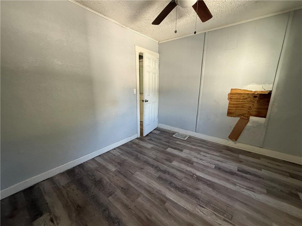 Photo 6 of 10033 E Wilson Road