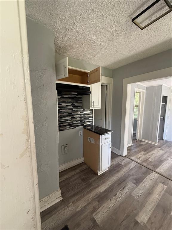 Photo 3 of 7001 S Benton Avenue
