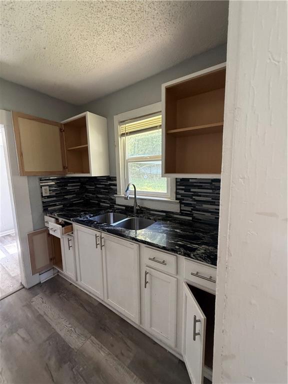 Photo 4 of 7001 S Benton Avenue