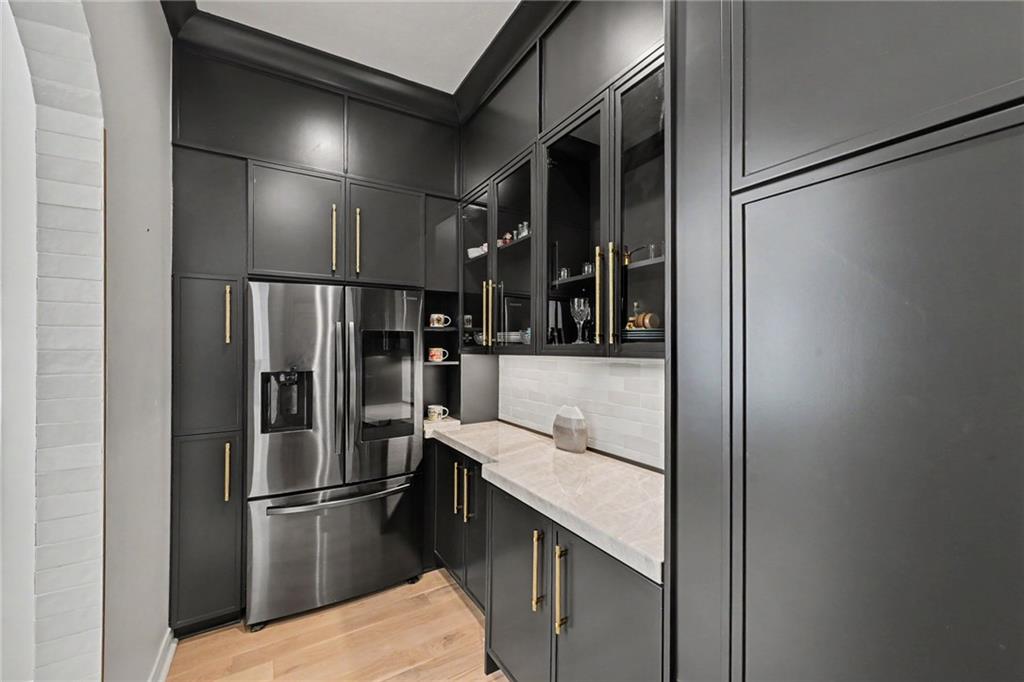 Photo 5 of 5346 W 123RD Street