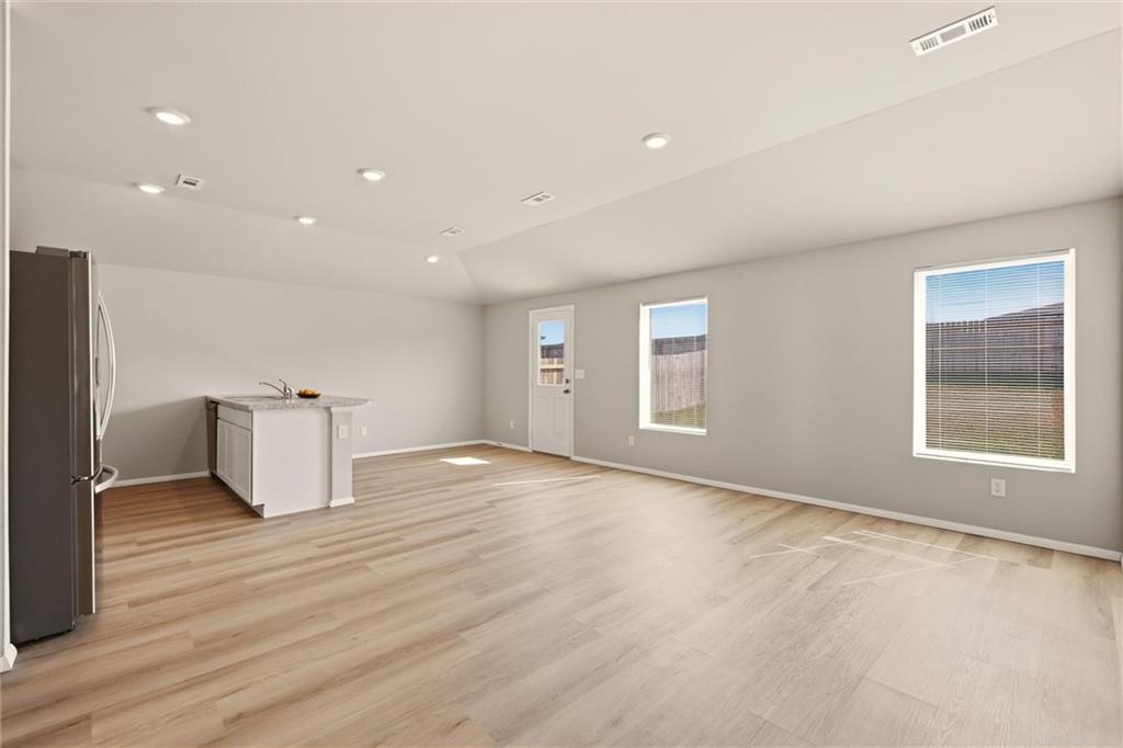 Photo 5 of 37815 W 207th Terrace