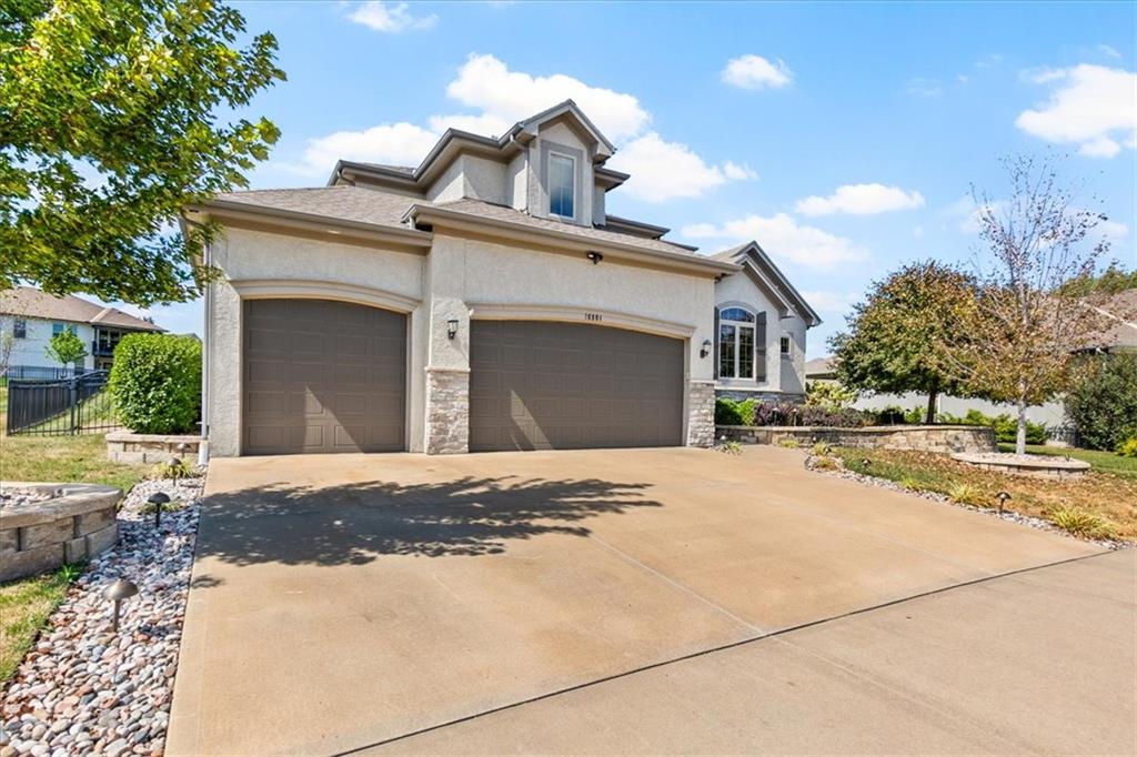 Photo 3 of 16804 Hauser Street