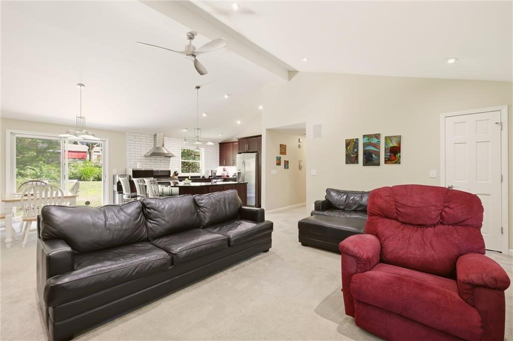 Photo 6 of 8703 Belleview Avenue