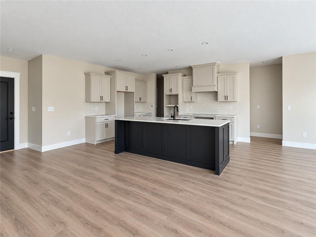 Photo 4 of 8013 SE Crumley Court