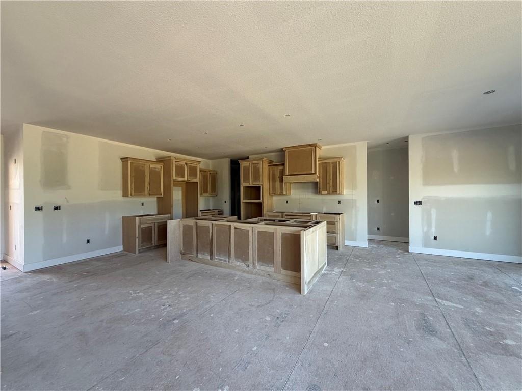 Photo 5 of 8013 SE Crumley Court