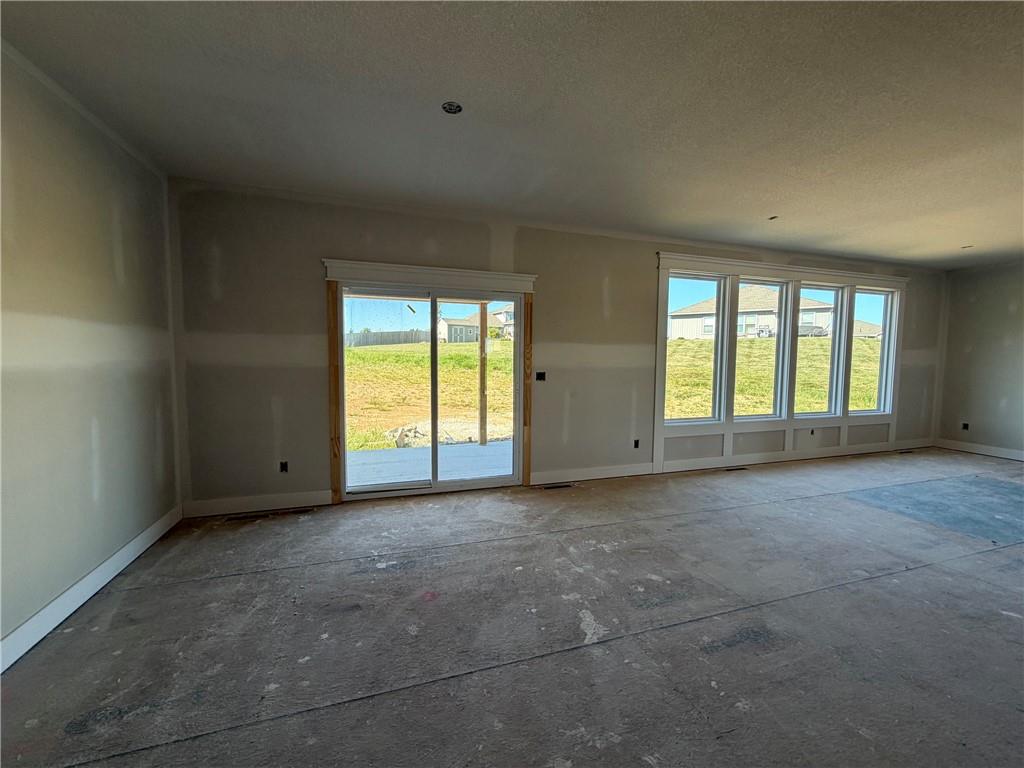 Photo 7 of 8013 SE Crumley Court