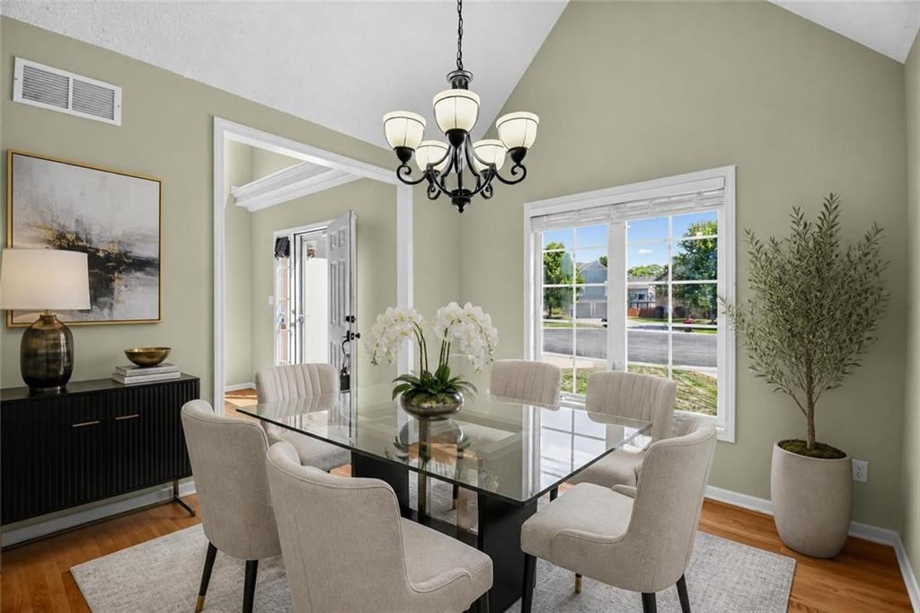 Photo 5 of 228 SW Ascot Circle