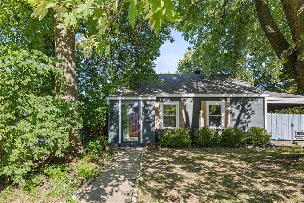 Photo 2 of 4705 Reinhardt Drive